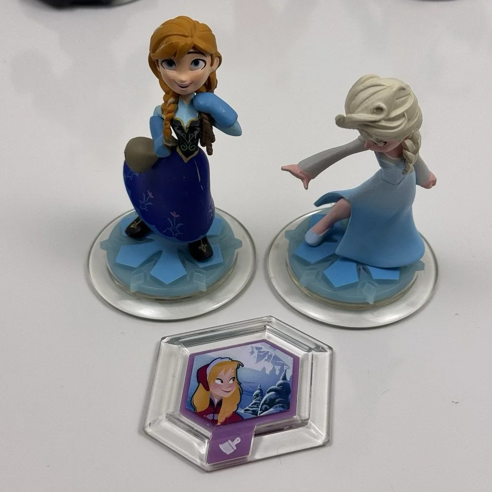 Disney Infinity Mixed Lot Marvel Frozen Pirates Incredibles  Video Games & Dock